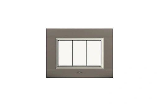 PLAQUE NOVA 45 RECTANGULAIRE GRIS AVEC CADRE CHROME 3 MODULES